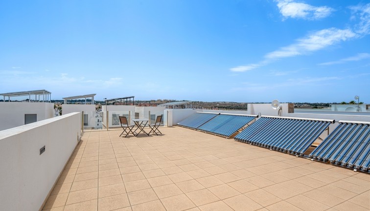 Jälleenmyynti - Erillistalo - Orihuela Costa - Villamartín