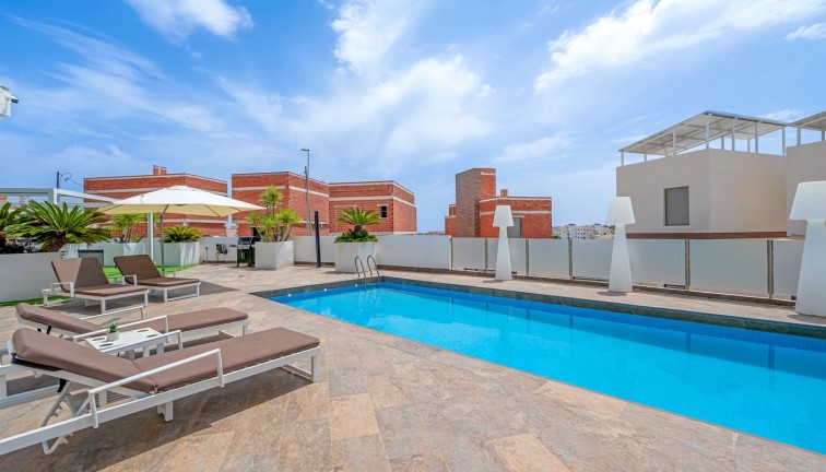 Jälleenmyynti - Erillistalo - Orihuela Costa - Villamartín