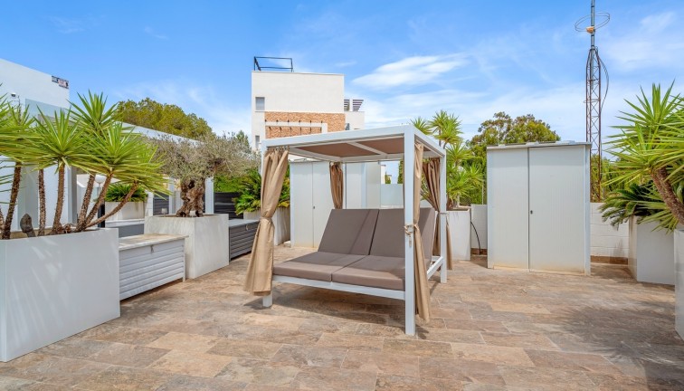 Jälleenmyynti - Erillistalo - Orihuela Costa - Villamartín