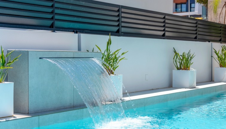 Resale - Chalet - Guardamar del Segura