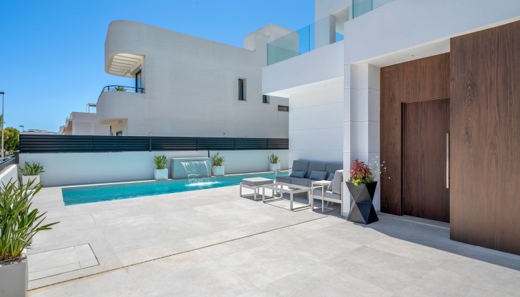 Resale - Chalet - Guardamar del Segura