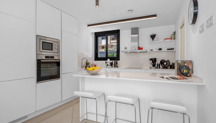 Resale - Chalet - Guardamar del Segura