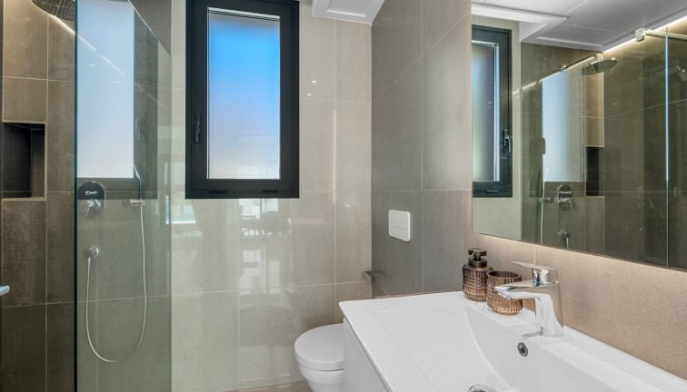 Resale - Chalet - Guardamar del Segura
