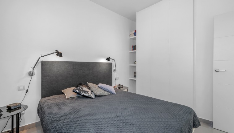 Resale - Chalet - Guardamar del Segura