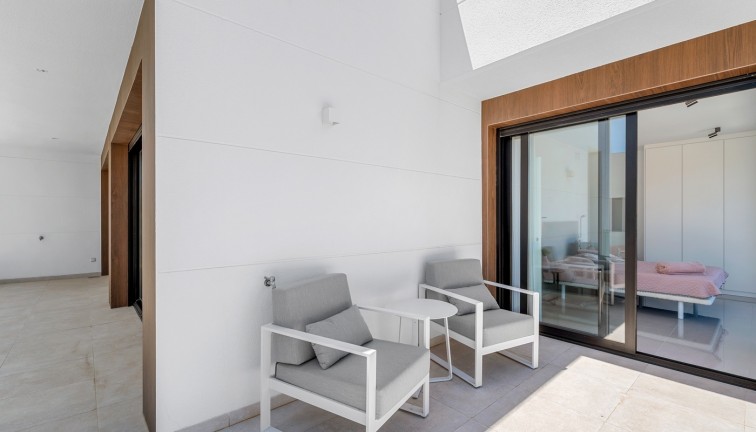 Resale - Chalet - Guardamar del Segura