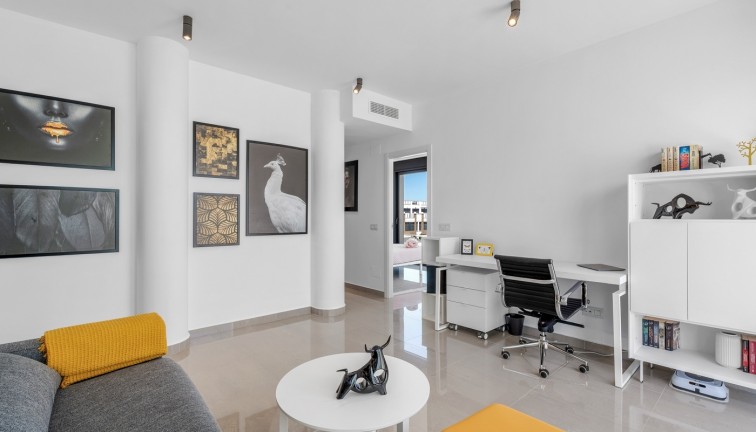 Resale - Chalet - Guardamar del Segura