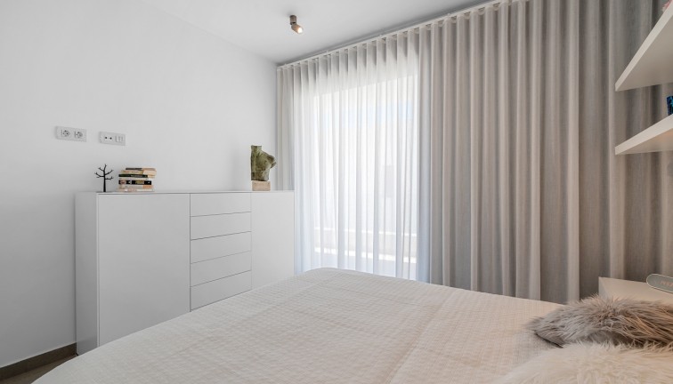Resale - Chalet - Guardamar del Segura