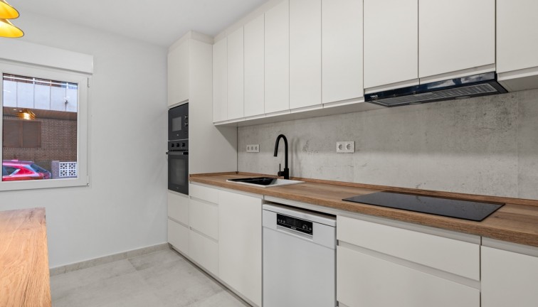 Reventa - Apartamento / piso - Torrevieja - Acequion
