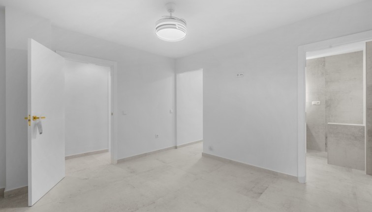 Reventa - Apartamento / piso - Torrevieja - Acequion