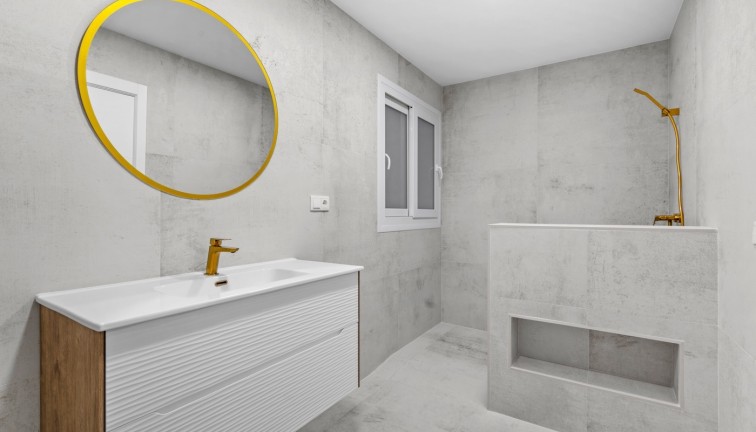 Reventa - Apartamento / piso - Torrevieja - Acequion