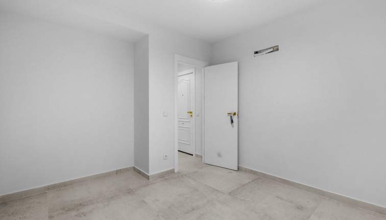 Reventa - Apartamento / piso - Torrevieja - Acequion