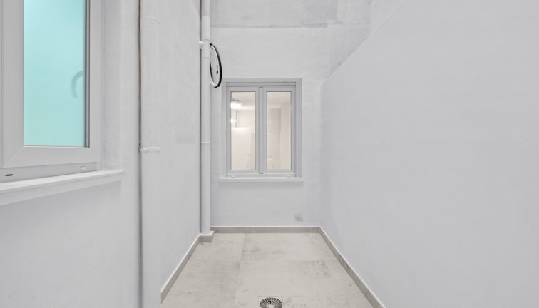 Reventa - Apartamento / piso - Torrevieja - Acequion