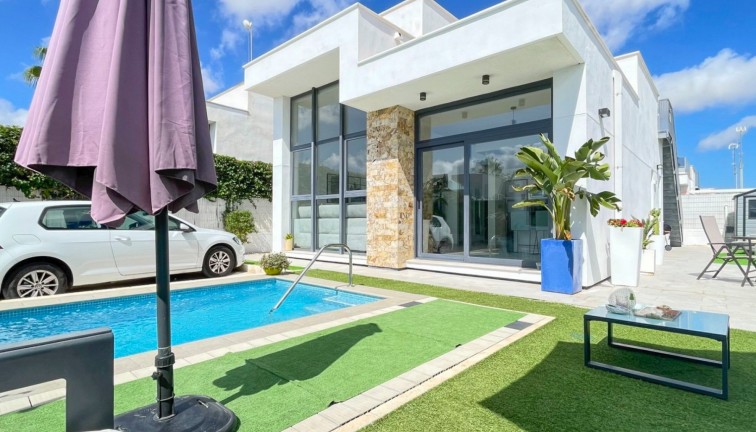 Resale - Chalet - Ciudad quesada - Rojales