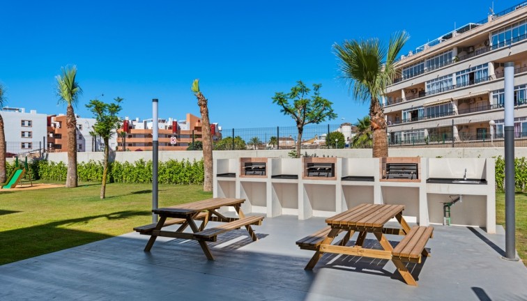 Resale - Apartment - Orihuela Costa - Playa Flamenca