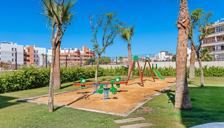 Resale - Apartment - Orihuela Costa - Playa Flamenca