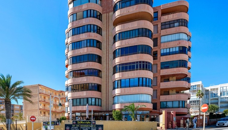 Resale - Apartment - Arenales del Sol - Segunda linea playa