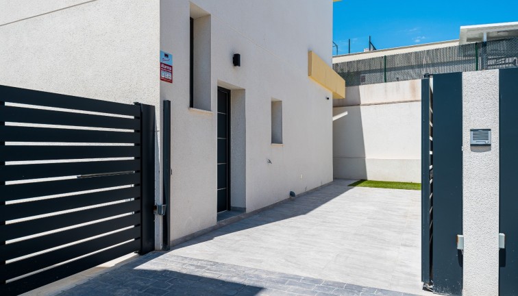 Reventa - Chalet - Los Montesinos - LOS MONTESINOS