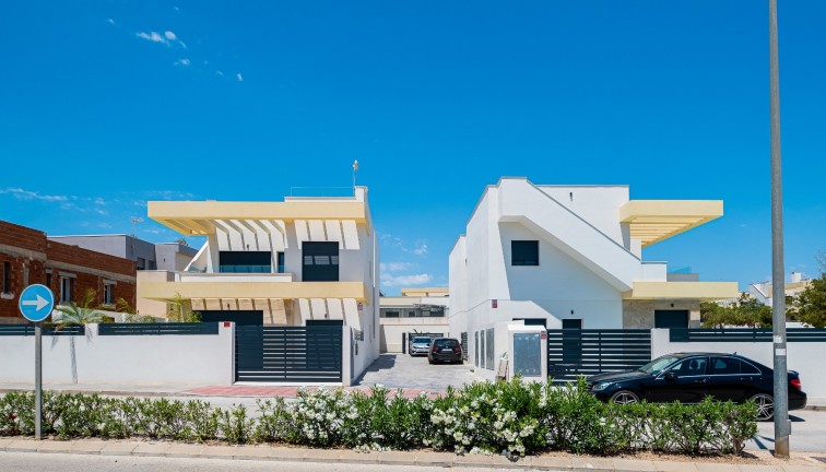 Reventa - Chalet - Los Montesinos - LOS MONTESINOS