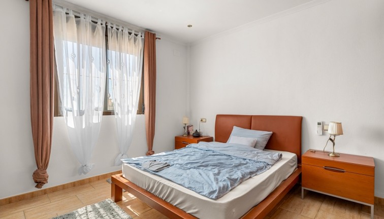 Jälleenmyynti - Country estate - Crevillente