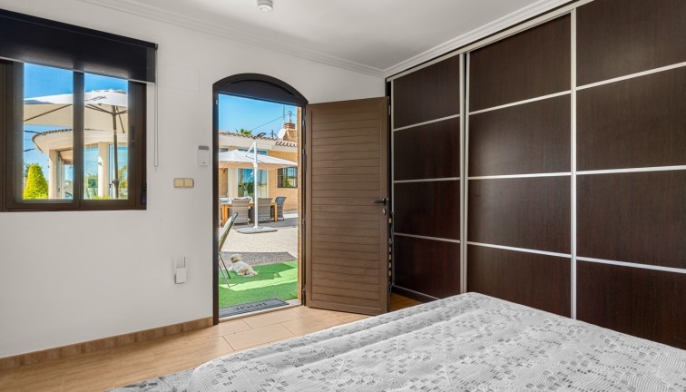 Jälleenmyynti - Country estate - Crevillente