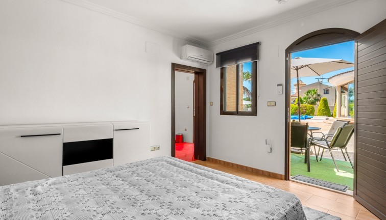 Jälleenmyynti - Country estate - Crevillente