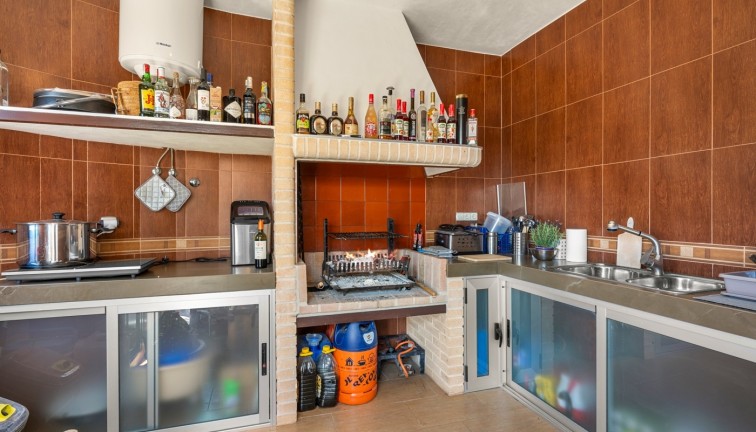 Jälleenmyynti - Country estate - Crevillente