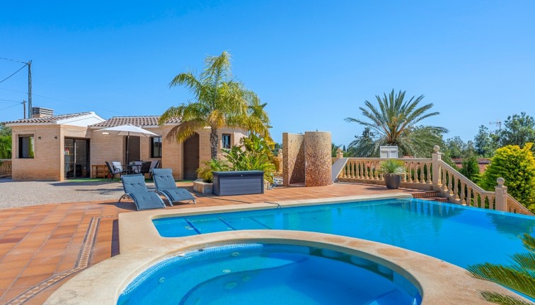 Jälleenmyynti - Country estate - Crevillente