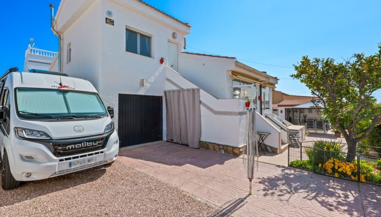 Resale - Chalet - Ciudad quesada - Rojales