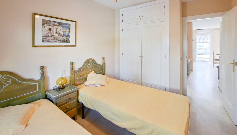 Resale - Semi-Detached - Villamartín