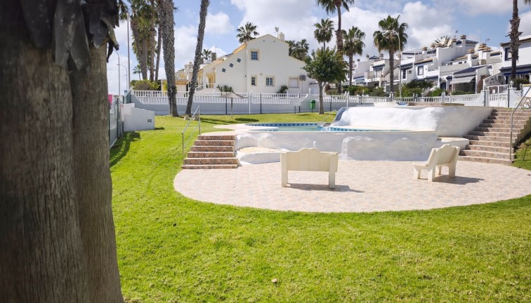 Resale - Semi-Detached - Villamartín