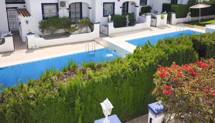 Resale - Semi-Detached - Villamartín