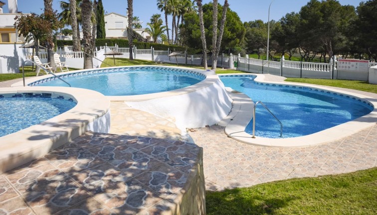Resale - Semi-Detached - Villamartín