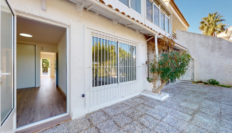 Resale - Bungalow - Orihuela Costa - Villamartín