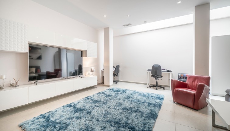 Resale - Chalet - Torrevieja