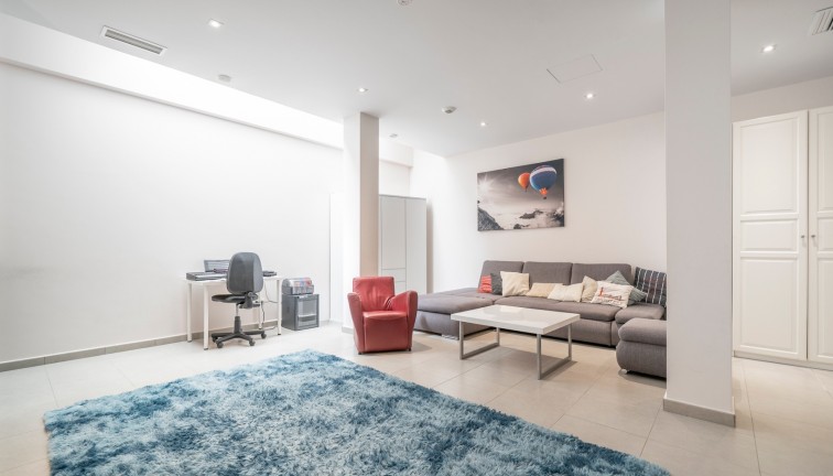 Resale - Chalet - Torrevieja