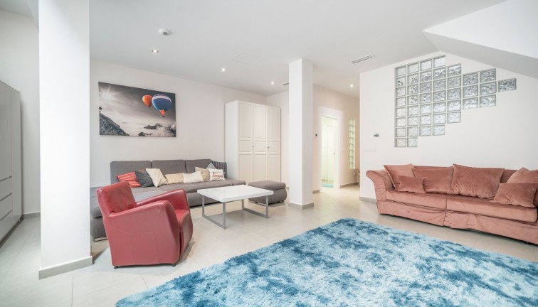 Resale - Chalet - Torrevieja