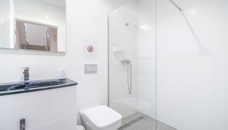 Resale - Chalet - Torrevieja