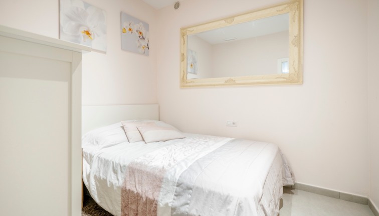 Resale - Chalet - Torrevieja