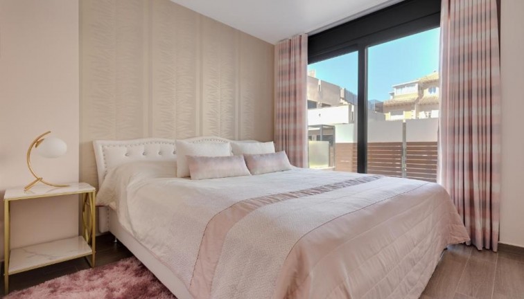 Resale - Chalet - Torrevieja