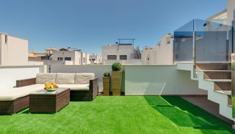 Resale - Chalet - Torrevieja