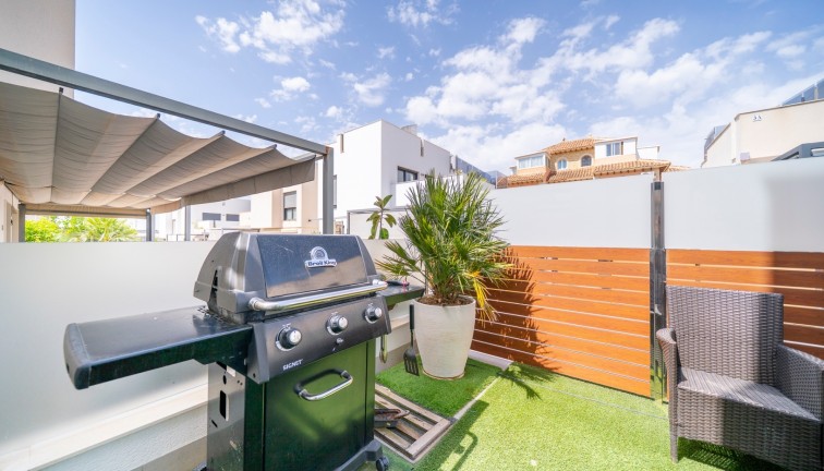 Resale - Chalet - Torrevieja