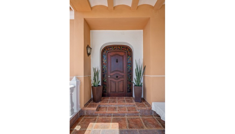 Resale - Chalet - Torrevieja - LA MATA