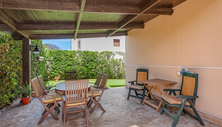 Resale - Chalet - Torrevieja - LA MATA