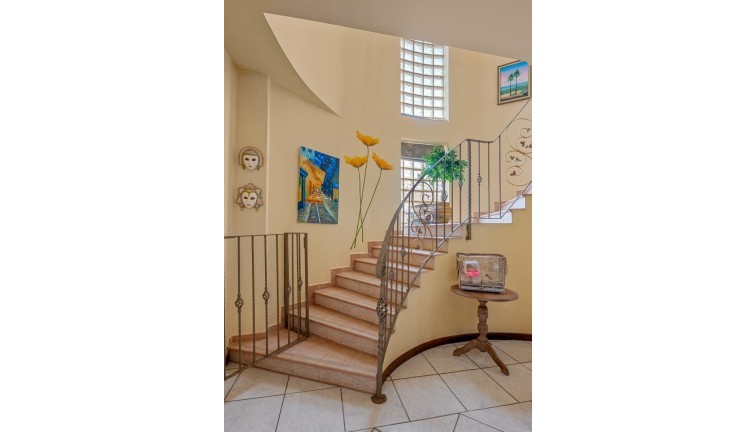 Resale - Chalet - Torrevieja - LA MATA