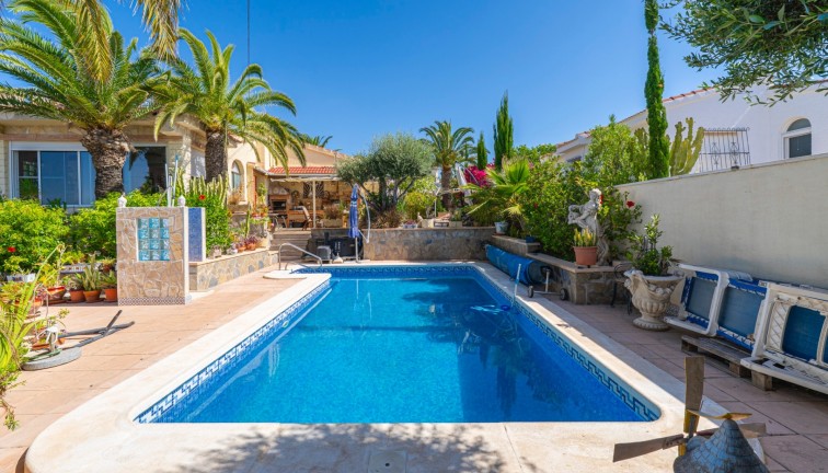 Resale - Chalet - Ciudad quesada - Rojales