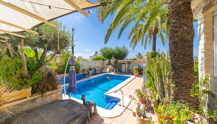Resale - Chalet - Ciudad quesada - Rojales