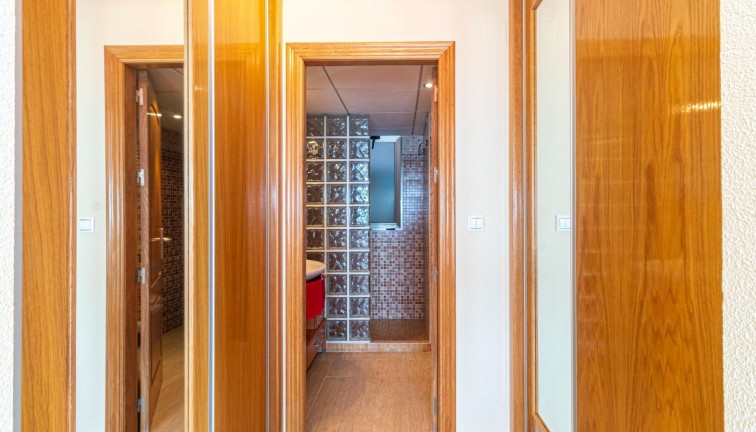 Reventa - Apartamento / piso - Torrevieja - Playa de los Locos