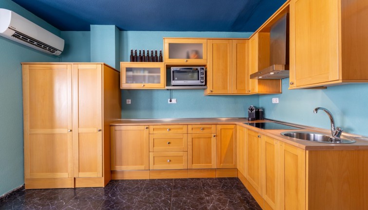 Jälleenmyynti - Duplex-asunto - Torrevieja