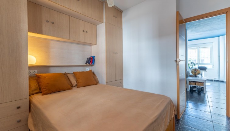Jälleenmyynti - Duplex-asunto - Torrevieja