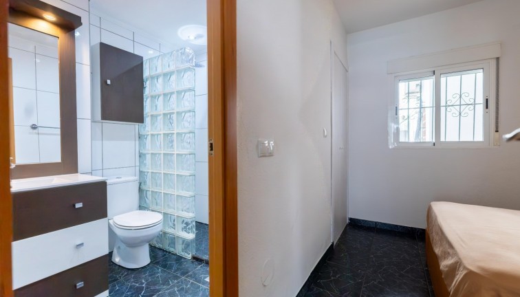 Jälleenmyynti - Duplex-asunto - Torrevieja